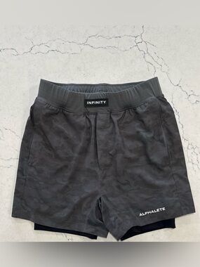 Alphalete Infinity Men's Gray Black Camo Training Shorts Med Compression Lined